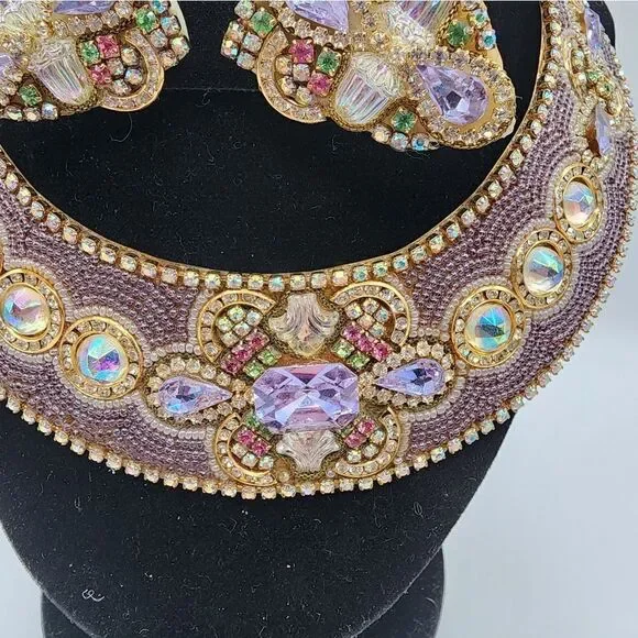 VINTAGE M&J HANSEN LAVENDER GLASS ALEXANDRITE RHINESTONE NECKLACE & EARRING SET - Picture 6 of 12